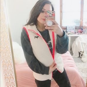 VS PINK Sherpa vest